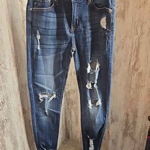 Women’s KanCan Very Distressed Skinny Jeans Size 7